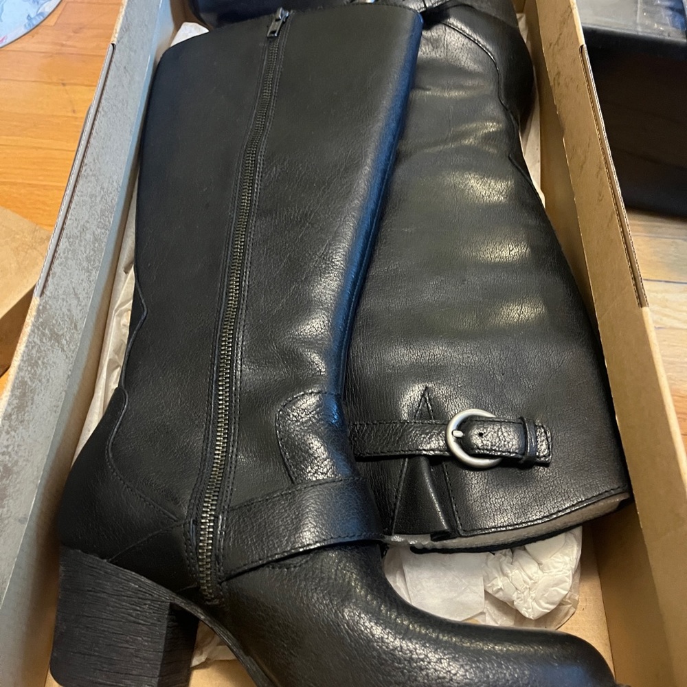 Born Shaylee Black Knee high boots